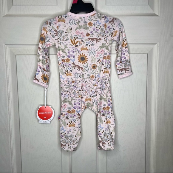 Magnetic Me GARDEN OF DREAMS
MODAL
MAGNETIC FOOTIE Sz 0-3M - Picture 6 of 6
